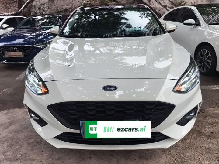 Focus 2021 Hatchback EcoBoost 180 AT photo 2