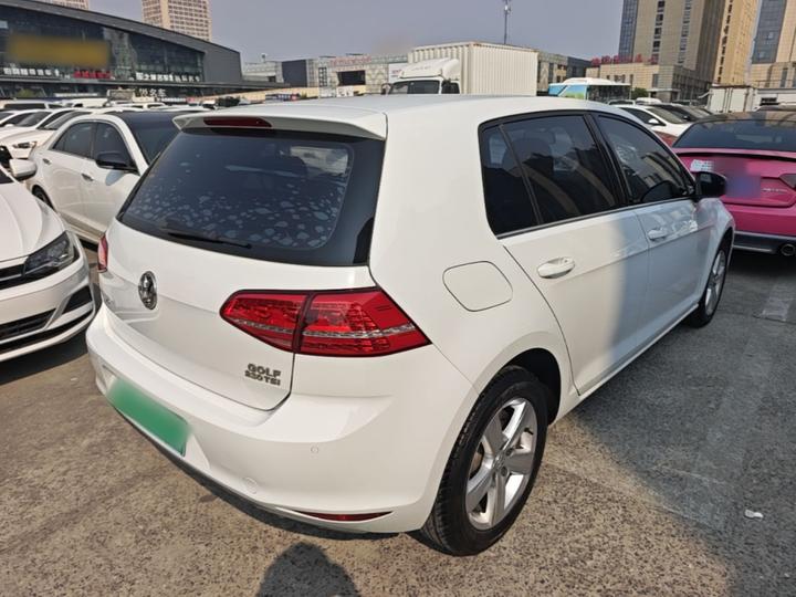 Golf 2016 230TSI AT Comfort photo 4