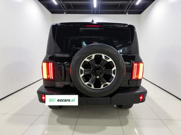 300 EV 2025 Hi4-T 37.1kWh photo 5