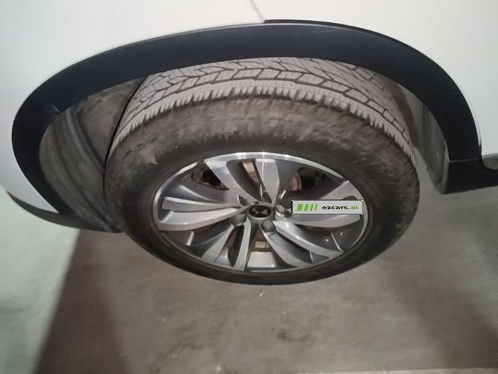 6 2014 1.6T Luxury THP160 photo 4