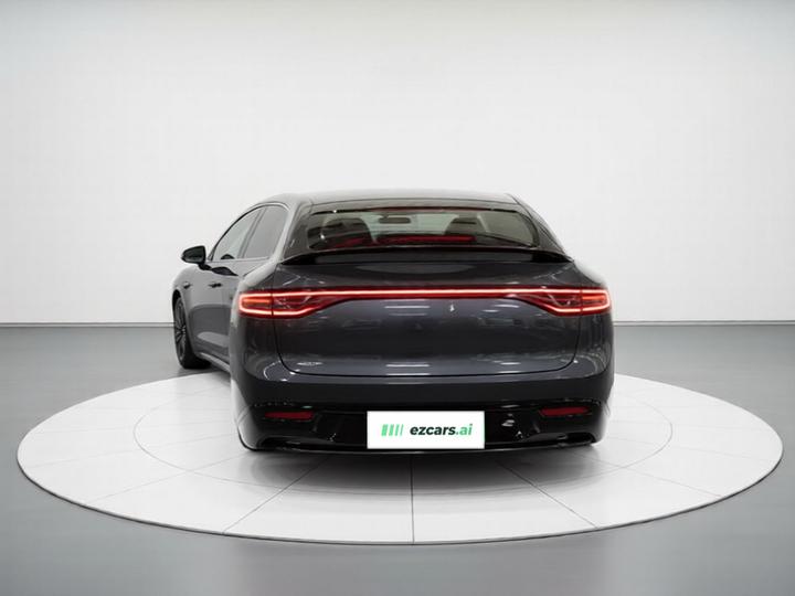 HIMA Luxeed R7 2025 EREV 251km Max photo 4