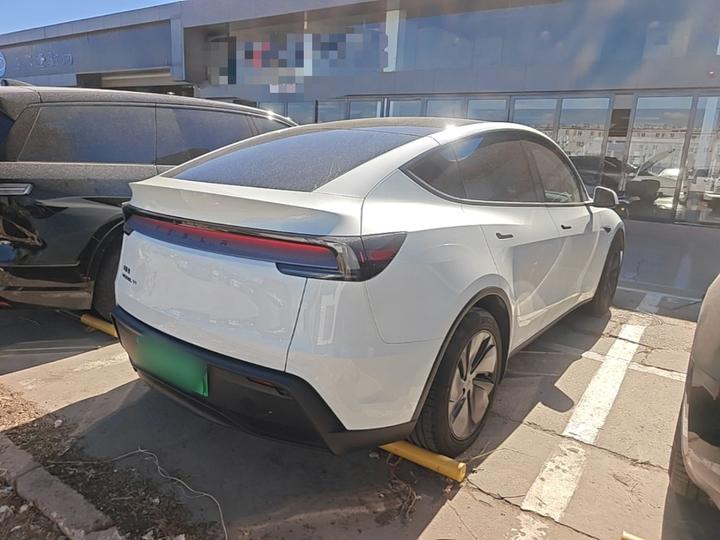 Model Y 2026 Long Range RWD photo 6