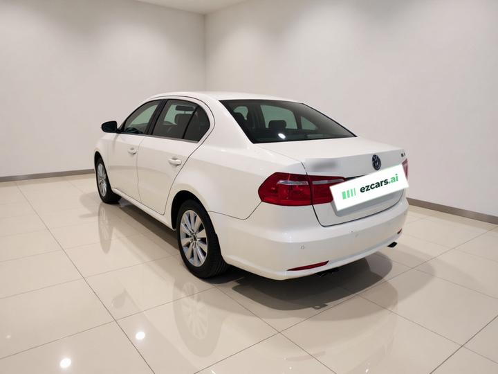 Lavida 2015 230TSI MT Comfort photo 4