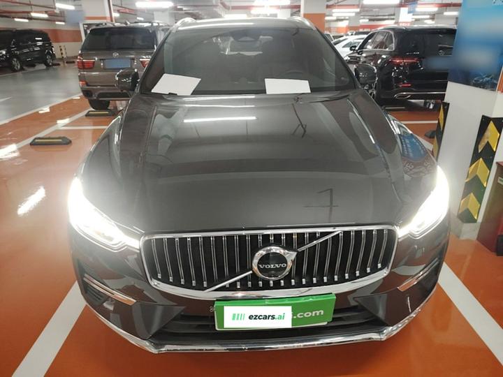 XC60 2023 B5 AWD Luxury photo 2