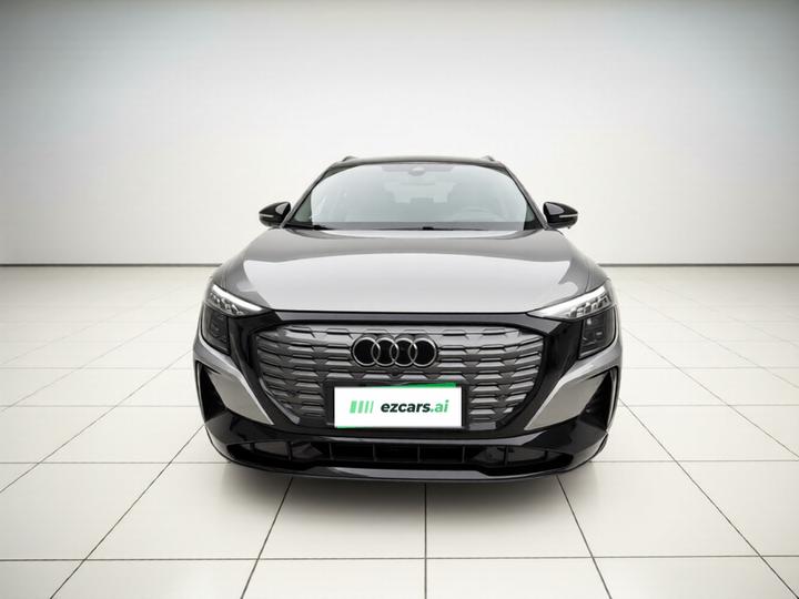 Q5 e-tron 2022 40 e-tron Starlight photo 2