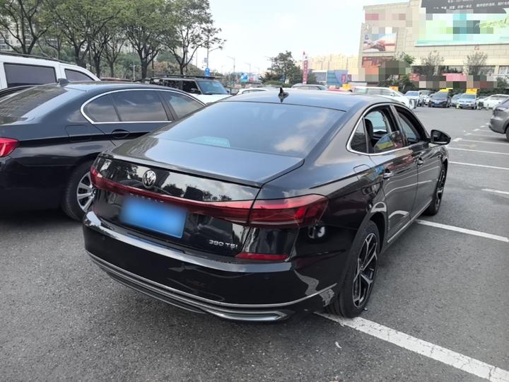 Passat 2024 380TSI Luxury photo 4