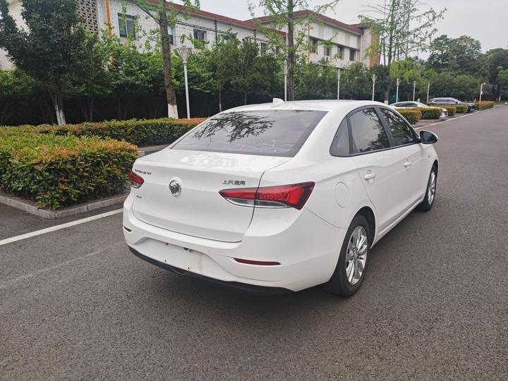 Excelle 2018 15T DCT Elite China V photo 4