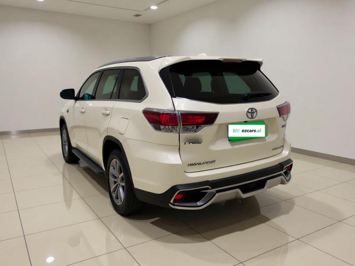 Highlander 2017 2.0T AWD Luxury 7-Seater photo 4