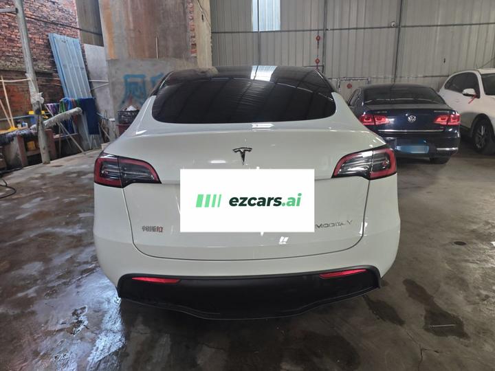 Model Y 2024 RWD photo 3