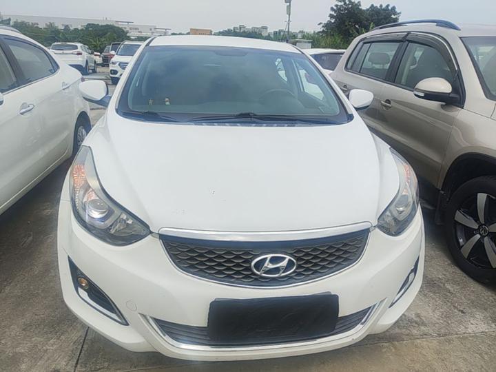 Elantra 2016 1.6L AT Smart photo 2