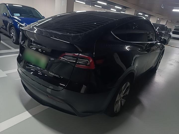 Model Y 2022 Facelift RWD photo 4