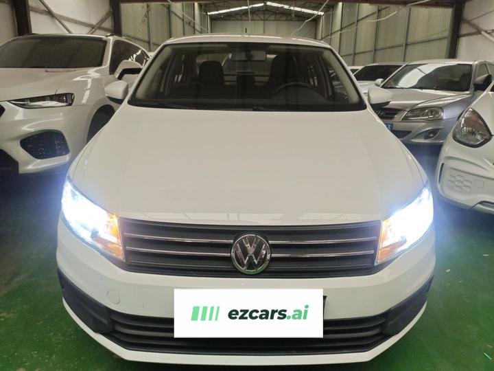 Santana 2018 1.5L AT photo 2