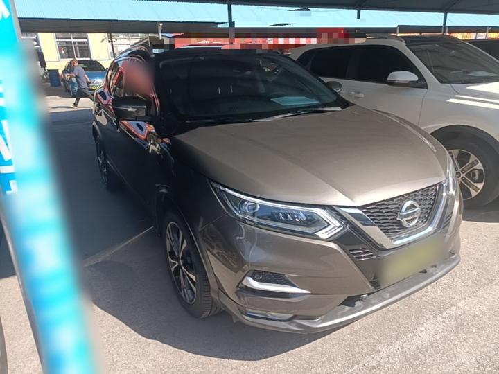 Qashqai 2021 2.0L CVT Luxury photo 3