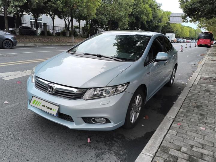 Civic 2013 1.8L AT Luxury