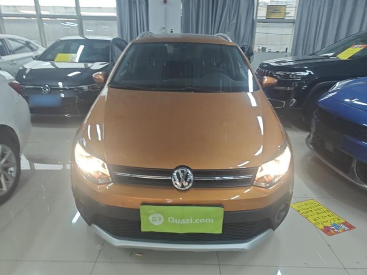 2016 1.6L Cross Polo AT photo 2