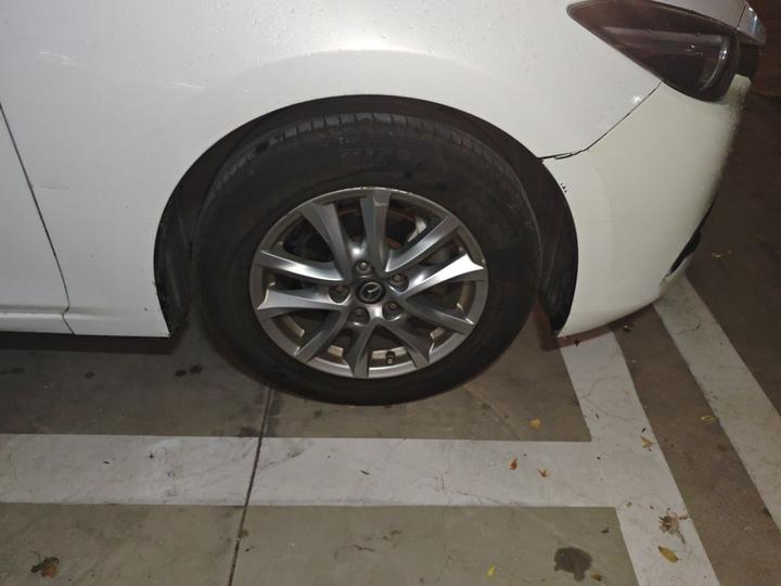 3 Axela 2017 Hatchback 1.5L AT Luxury China V photo 8
