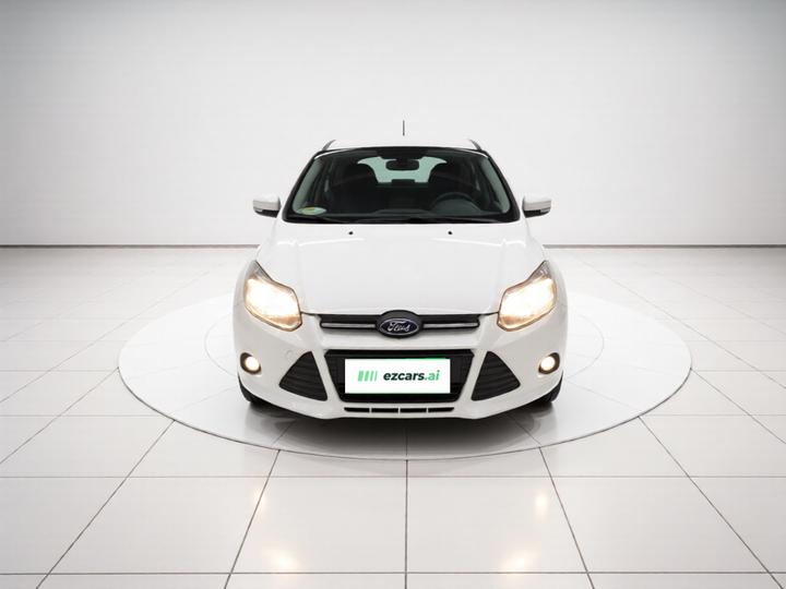 Focus 2012 Sedan 1.6L AT Comfort photo 2