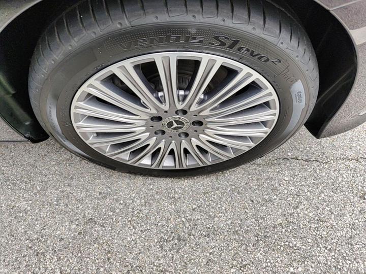E-Class 2022 E 300 L Luxury photo 8