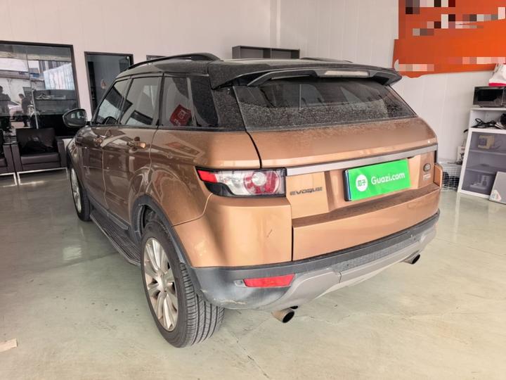 Range Rover Evoque 2015 2.0T 5-Door photo 4