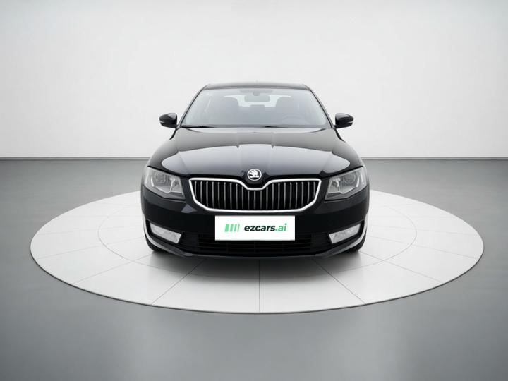 Octavia 2015 1.6L MT photo 2