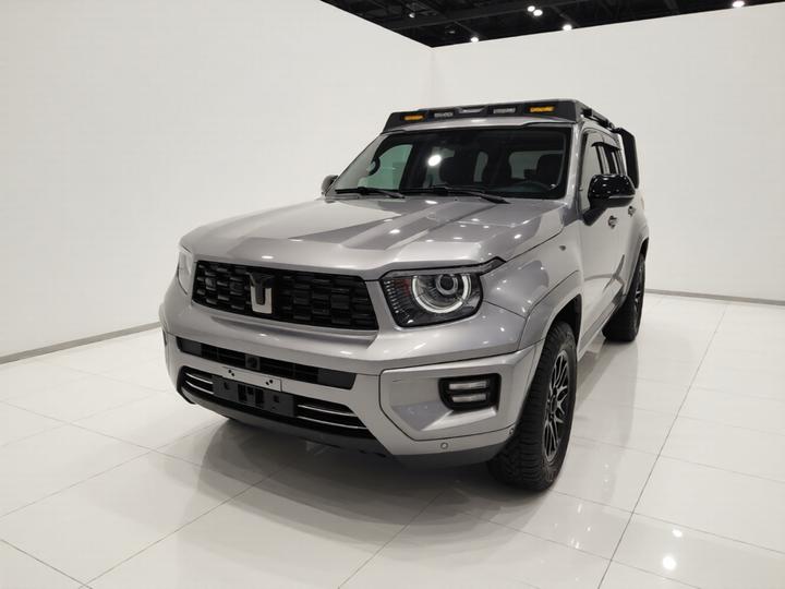 700 EV 2024 Hi4-T