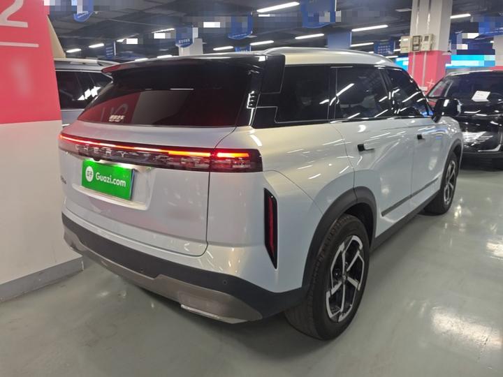 Explorer 06 2023 1.6T RWD Luxury photo 4