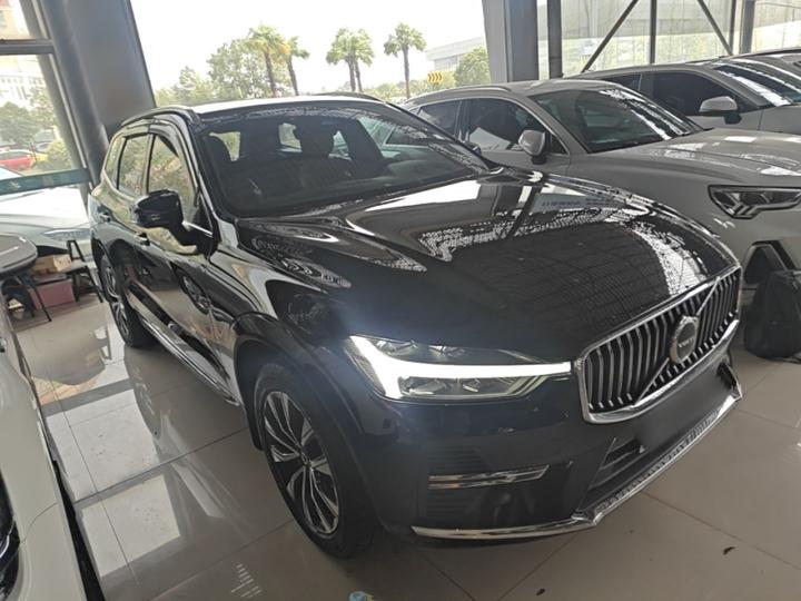 XC60 2024 B5 AWD Luxury photo 3