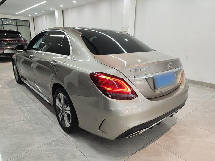 C-Class 2019 Facelift C 260 L Sport photo 4