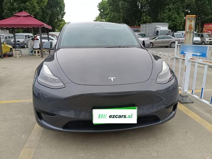 Model Y 2022 RWD photo 2
