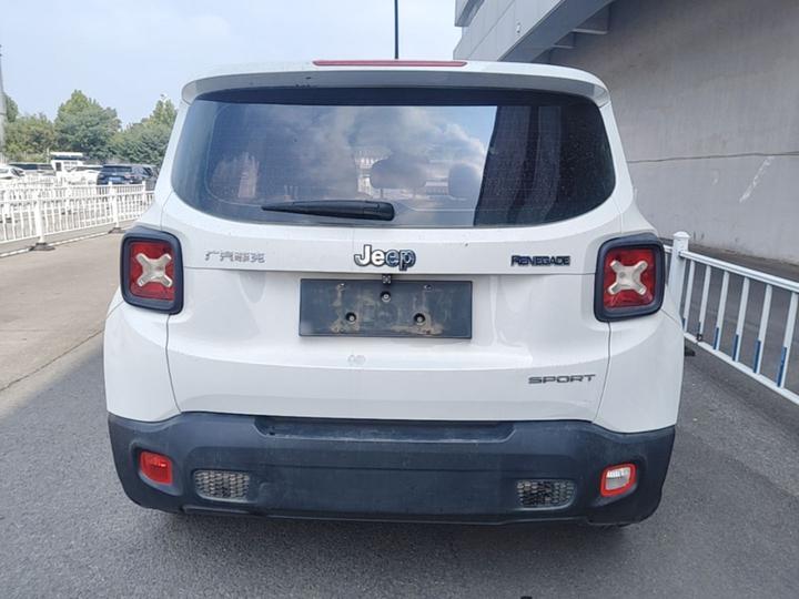 Renegade 2016 1.4T AT photo 5