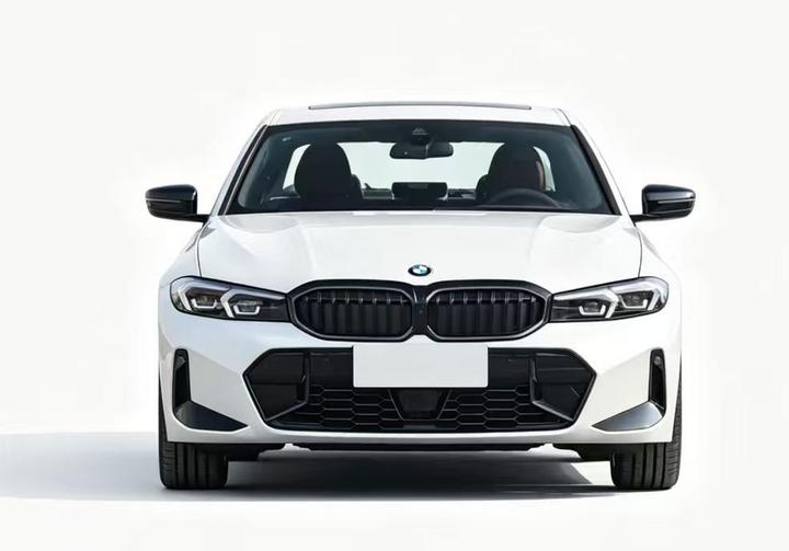 3 Series 2026 330i M M Sport Night Package photo 3
