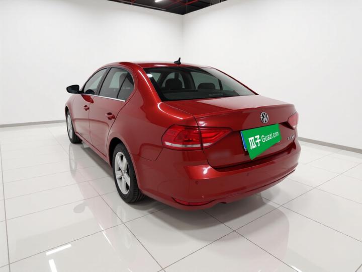 Lavida 2017 1.6L AT photo 4