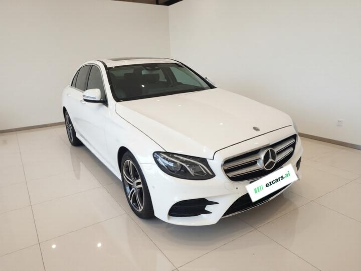 E-Class 2017 E 200 L Sport 4MATIC photo 3