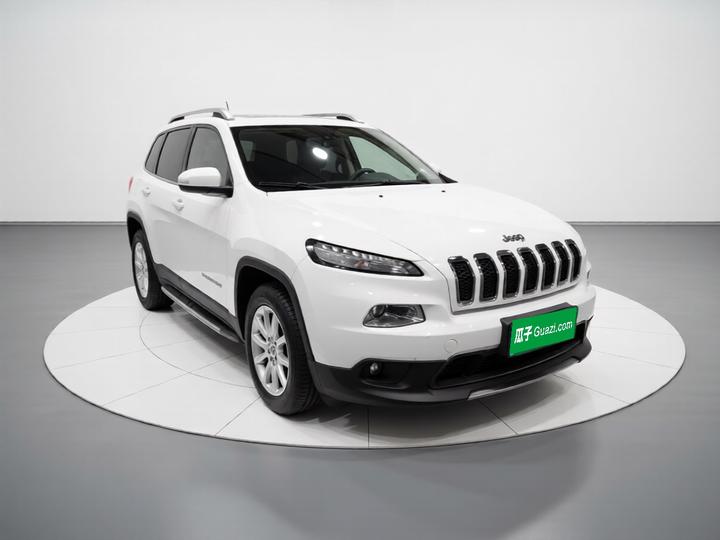 Cherokee 2017 2.0L photo 3