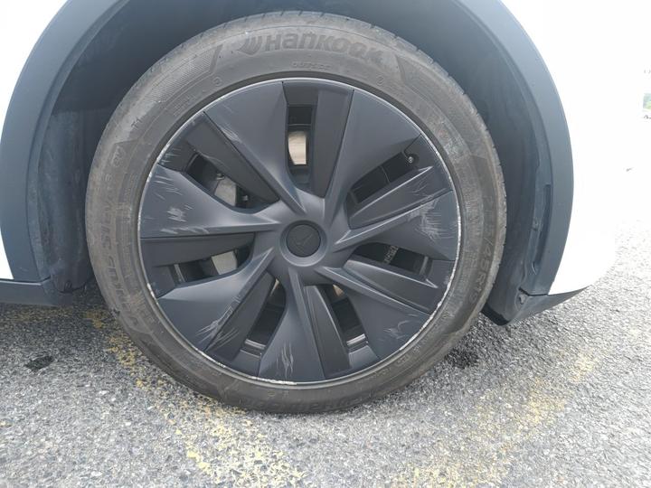 Model Y 2024 Long Range AWD photo 8