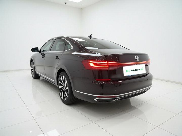 Passat 2023 Facelift 330TSI Elite photo 4
