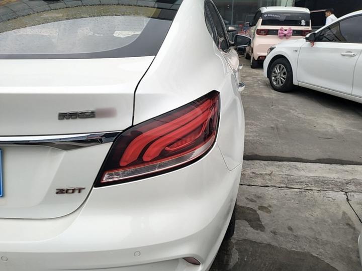 MG6 2017 20T MT Luxury Connected China V photo 7