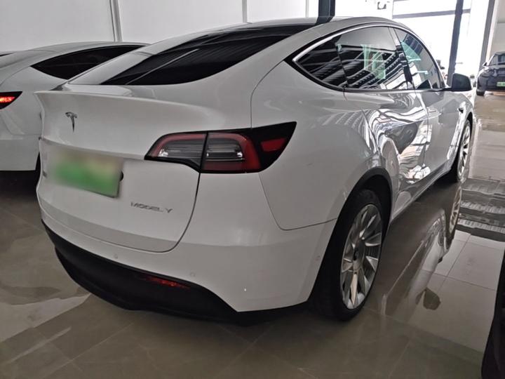 Model Y 2022 RWD photo 4