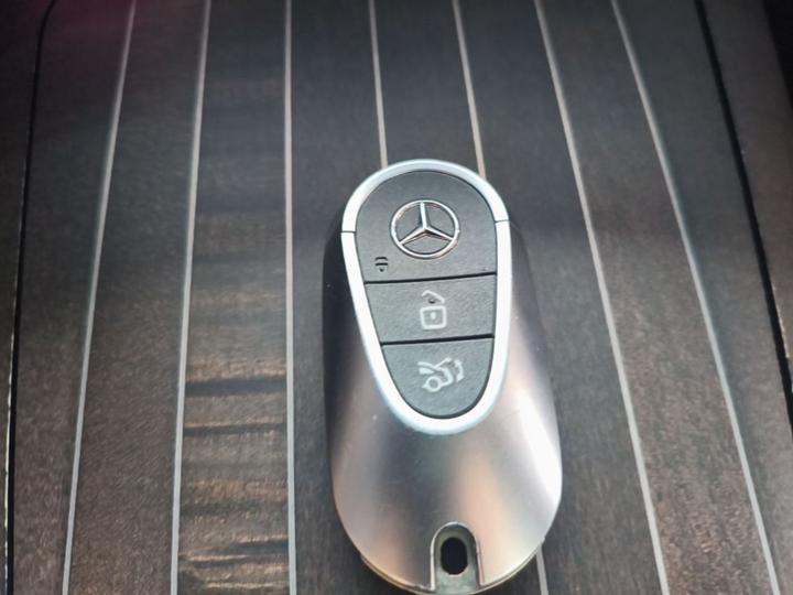 E-Class 2024 E 300 L Luxury photo 8