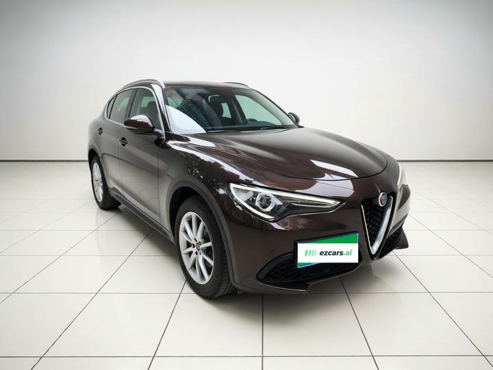 Alfa Romeo Stelvio 2017 2.0T 200HP Luxury photo 3