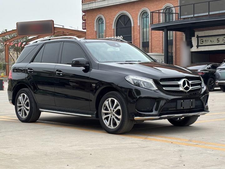 GLE Imported 2018 GLE 320 4MATIC Dynamic Edition photo 3