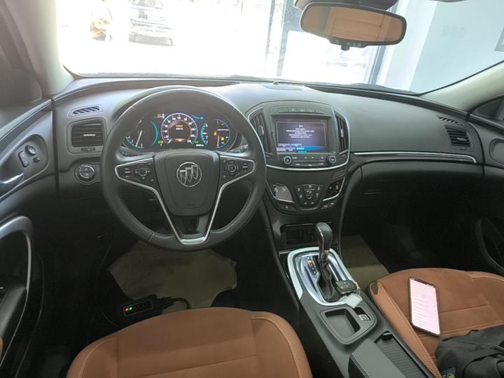 Regal 2015 1.6T Elite Tech photo 5