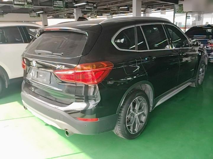 X1 2018 xDrive20Li Exclusive photo 4