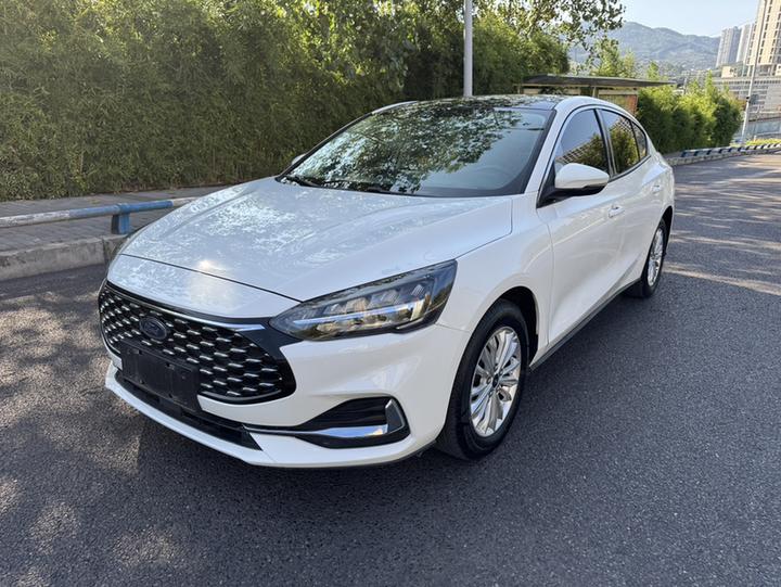 Focus 2021 Sedan EcoBoost 180 AT
