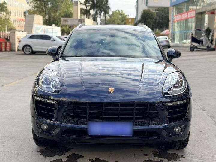 2014 Macan 2.0T photo 2
