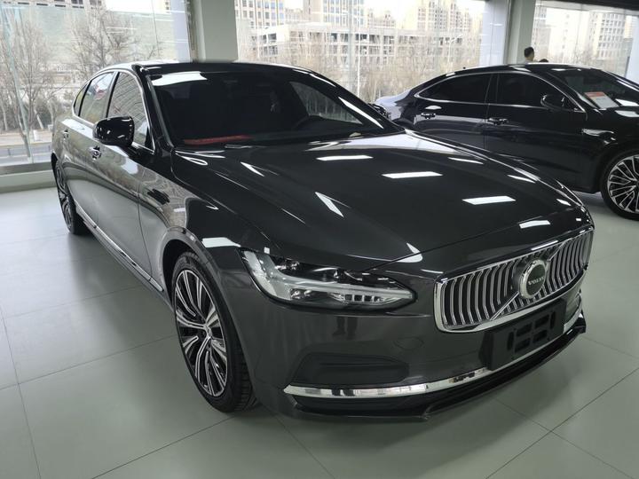 S90 2023 B5 Luxury photo 3