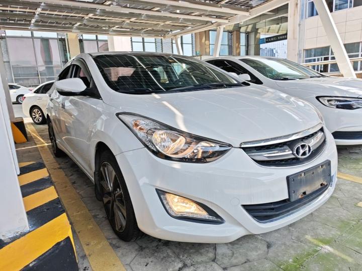 Elantra 2015 1.6L AT Leading photo 3