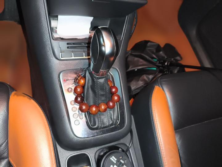 Tiguan 2012 1.8TSI AT AWD photo 6