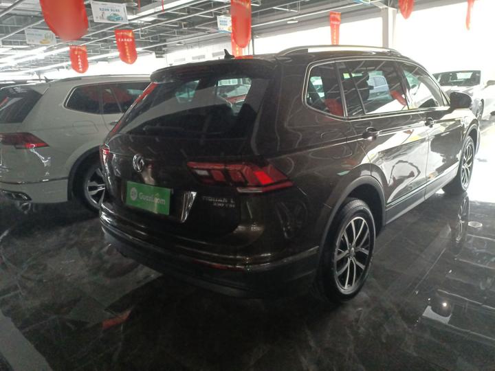Tiguan L 2018 Facelift 330TSI AT RWD Luxury photo 4