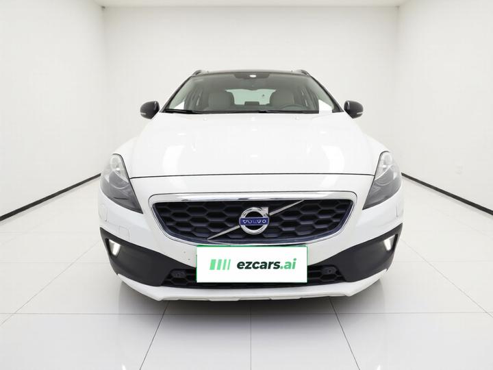 V40 2015 Cross Country T5 AWD photo 2